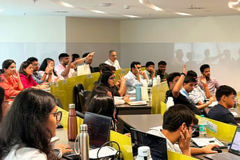 Abhijit-Bhave-MD-CEO-Equirus-Wealth-holds-a-lecture-for-SP-Jain-MFWM-students-1
