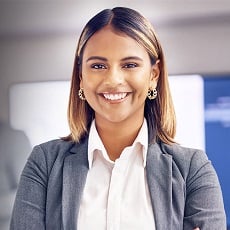 A female student of SP Jain Global