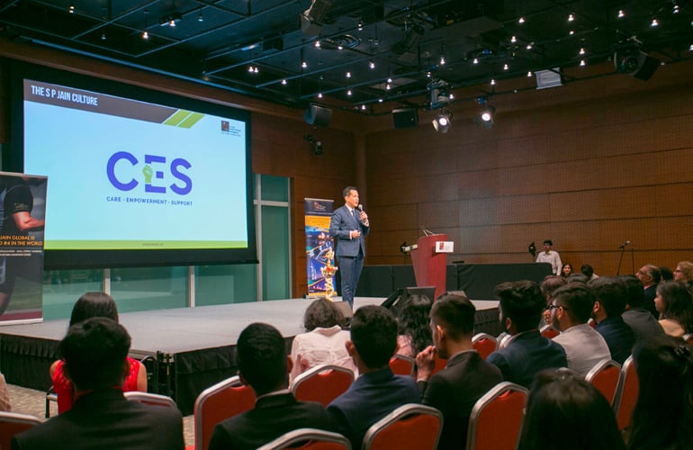 Dr John Fong, CEO & Head of Campus (Singapore), SP Jain, introduces students to SP Jain’s new initiative on nurturing culture – CES (Care, Empowerment, Support)