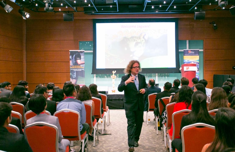 Prof Golo Weber, Assistant Dean (Undergraduate Programs), SP Jain, introduced our Jaguars to the faculty